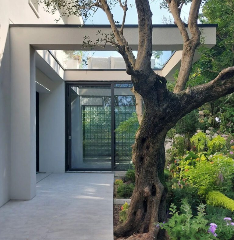AMPLIAMENTO DI CASA ANNI ’90 A CARPENEDO, VICOLO DELLA PINETA VENEZIA